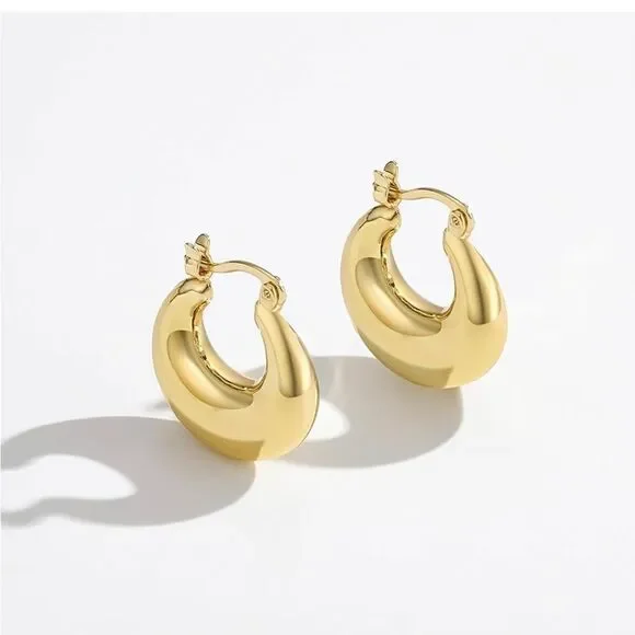 Gold 14k Gold Plated Huggie Hoop Earrings - Picture 2 of 5